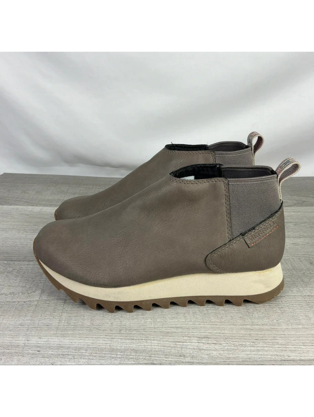 Merrell Alpine Chelsea Vegan Leather Boots – Women’s 7.5 – Falcon Grey J003778